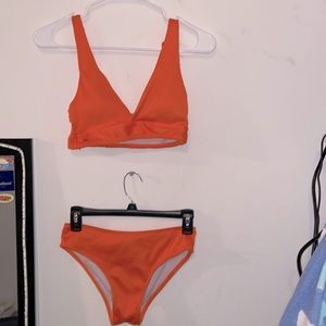 Ribbed two piece bathing suit! Bottoms high rise.